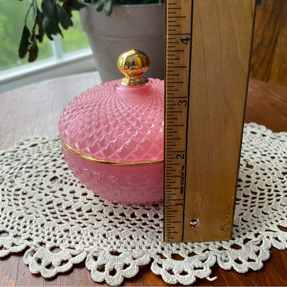 NEW! Elegant Pink Glass Trinket Box with Gold Accents Candle - Picture 5 of 6
